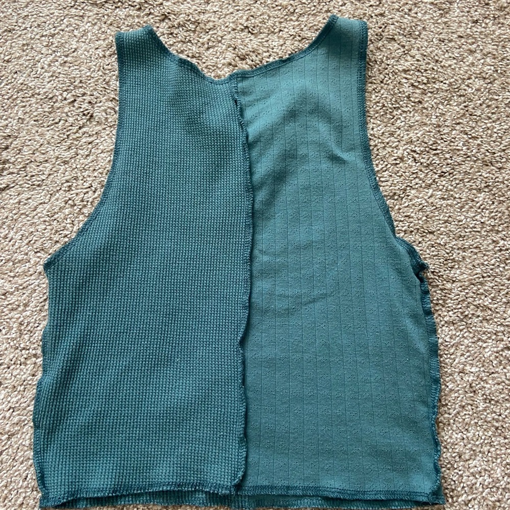 American Eagle Outfitters Green Crop Tank Top - Picture 3 of 3